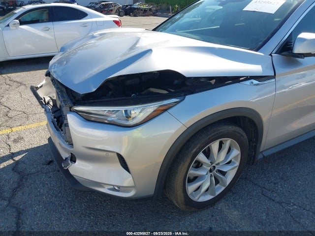 Infiniti 2019 2019 3PCAJ5M19KF116139 Image 17
