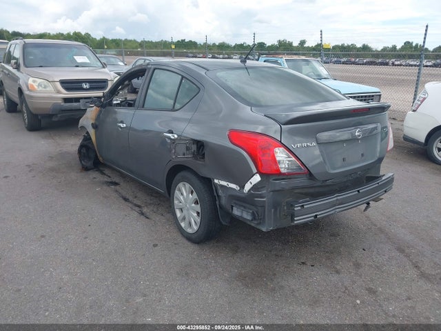 3N1CN7AP0JL863875 Nissan 2018