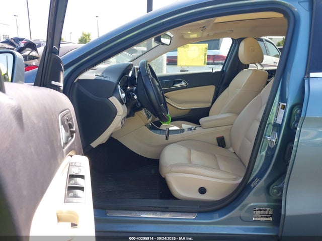 Mercedes-Benz GLA 250 2015 WDCTG4EB8FJ132964 Image 37