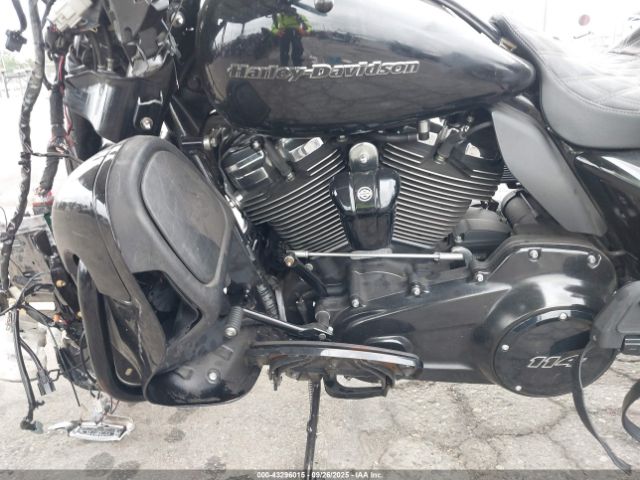 2022 HARLEY-DAVIDSON FLHTK 1HD1KEF27NB647901 Photo 8