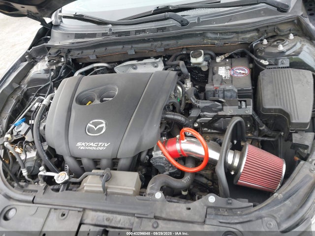 JM1GJ1U51G1457394 Mazda py