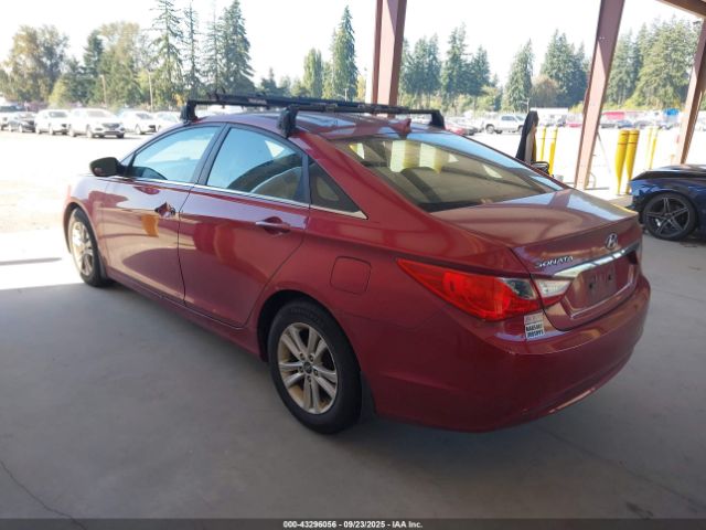 2011 HYUNDAI SONATA 5NPEB4AC9BH132812 Photo 2