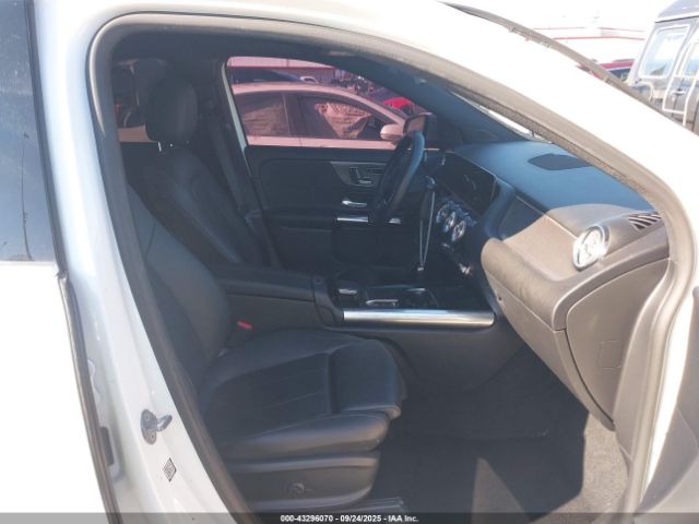 2021 MERCEDES-BENZ GLA 250 W1N4N4GB8MJ259619 Photo 4