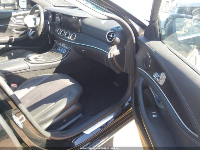 2019 MERCEDES-BENZ E 300 WDDZF4JB9KA587783 Photo 4