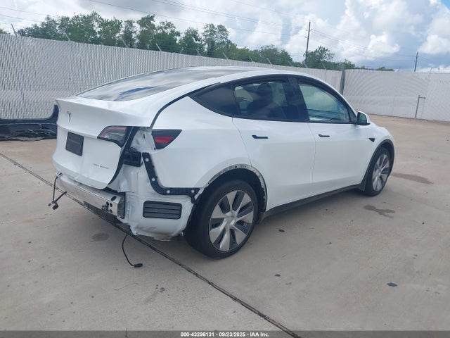 2023 TESLA MODEL Y 7SAYGDEE3PA131154 Photo 3