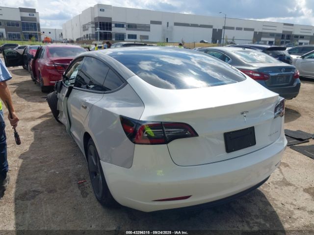 2022 TESLA MODEL 3 5YJ3E1EB7NF314185 Photo 2