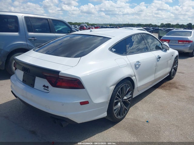2016 AUDI A7 WAUWGAFC0GN076342 Photo 3