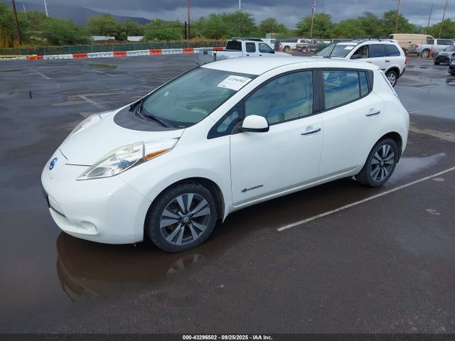 Nissan 2015 2015 1N4AZ0CP0FC334447 Image 2