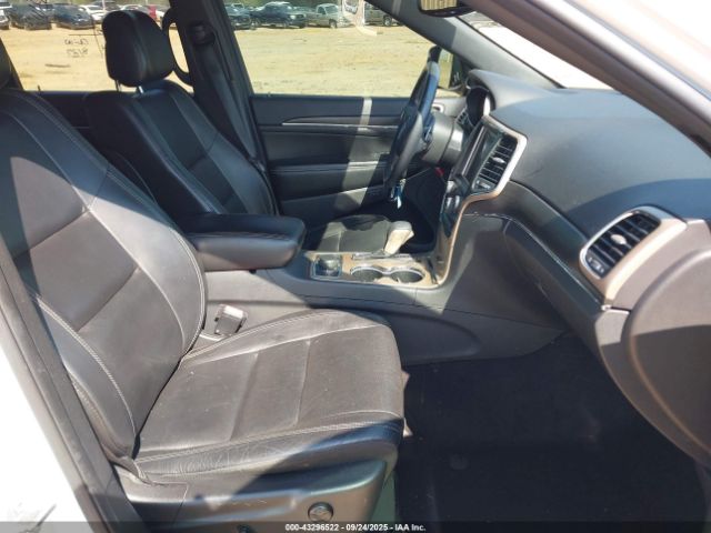 2017 JEEP GRAND CHEROKEE 1C4RJFBG3HC735616 Photo 4