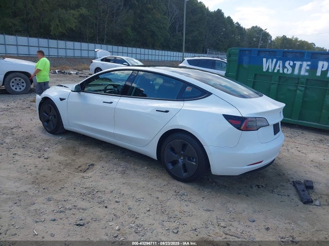 2021 TESLA MODEL 3 5YJ3E1EA4MF084403 Photo 2
