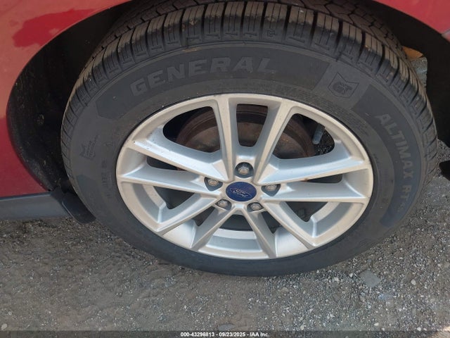 Ford 2016 2016 1FADP3F22GL370999 Image 12