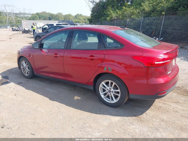 Ford 2016 2016 1FADP3F22GL370999 Image 3