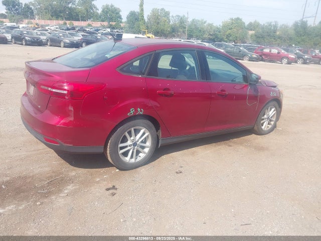 Ford 2016 2016 1FADP3F22GL370999 Image 4