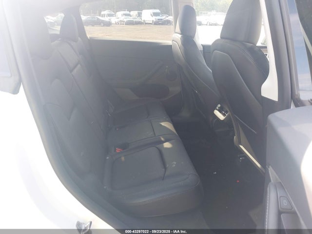 2024 TESLA MODEL Y 7SAYGDED1RF047637 Photo 7