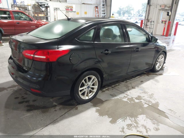 Ford 2016 2016 1FADP3F25GL271027 Image 4