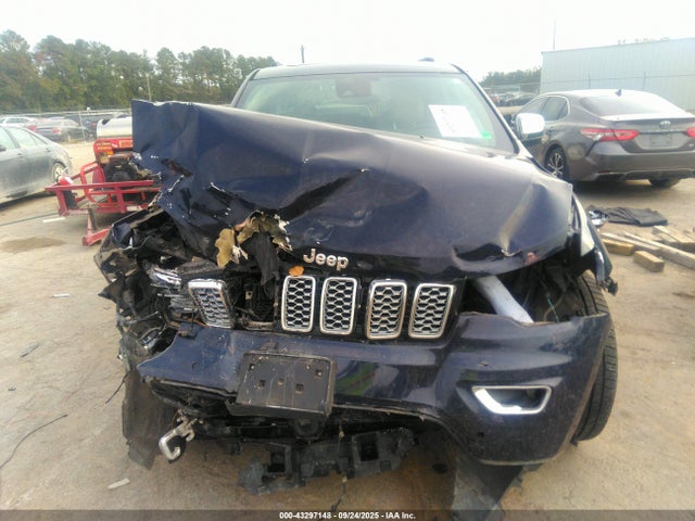1C4RJFCG2HC801877 Jeep Grand Cherokee Overland 4x4