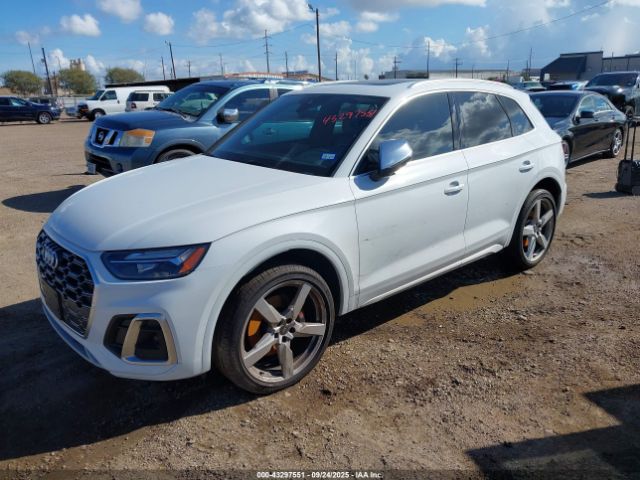 2022 AUDI SQ5 WA1A4AFY3N2135779 Photo 1