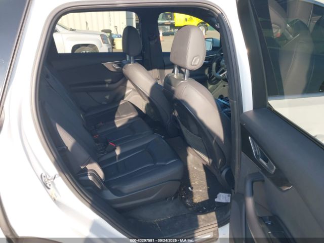 2020 AUDI Q7 WA1AJAF75LD007559 Photo 7