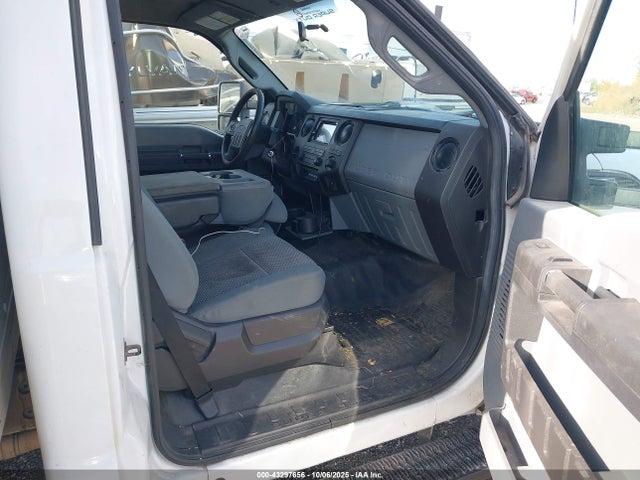 2013 Ford F-450 Chassis Xl მანქანა იყიდება აუქციონზე, vin: 1FDUF4GY5DEA24298, აუქციონის ნომერი: 43297656