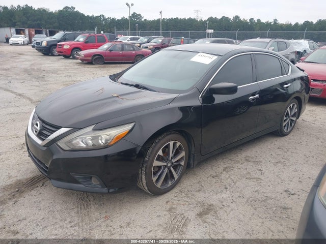 Nissan Altima 2017 1N4AL3AP0HN357482 Image 2