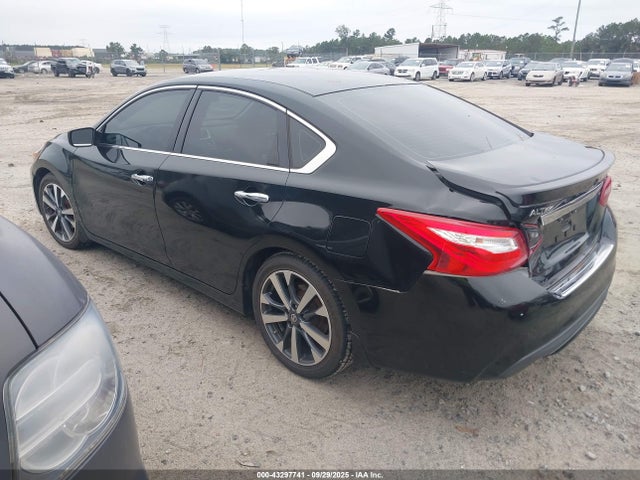 Nissan Altima 2017 1N4AL3AP0HN357482 Image 3