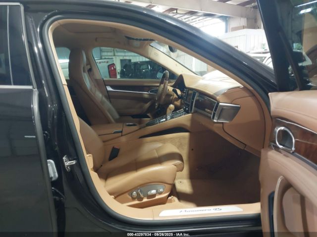 2011 PORSCHE PANAMERA WP0AB2A74BL061830 Photo 4