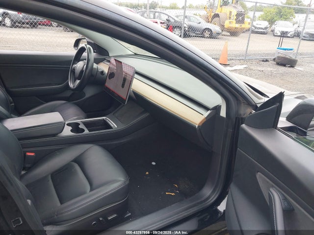 2021 TESLA MODEL 3 5YJ3E1EB9MF855544 Photo 4