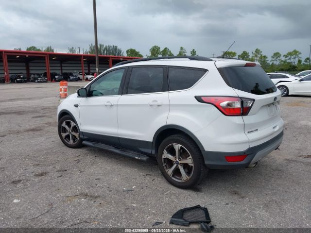 2017 FORD ESCAPE 1FMCU0GD8HUA57928 Photo 2