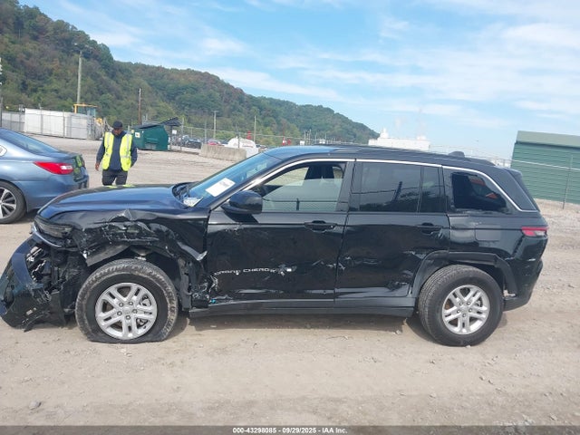 Продажа на аукционе авто 2025 Jeep Grand Cherokee Laredo 4x4, vin: 1C4RJHAG3SC309056, номер лота: 43298085