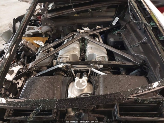 2022 AUDI R8 WUACEAFX8N7900462 Photo 9