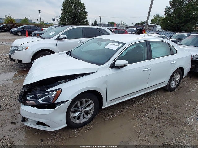 Auction sale of the 2016 Volkswagen Passat 1.8t S, vin: 1VWAS7A31GC034034, lot number: 43298202