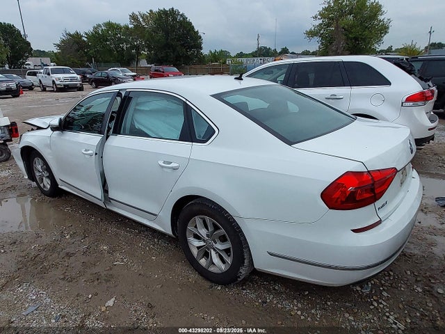 Auction sale of the 2016 Volkswagen Passat 1.8t S, vin: 1VWAS7A31GC034034, lot number: 43298202