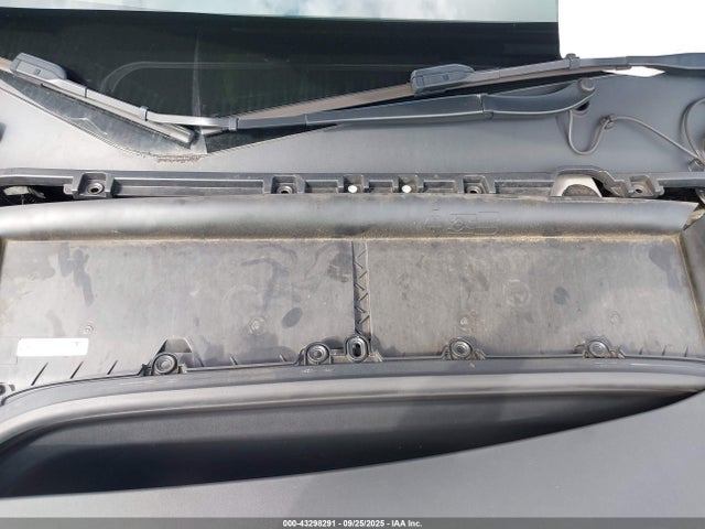 2021 TESLA MODEL Y 5YJYGDEE9MF242058 Photo 9