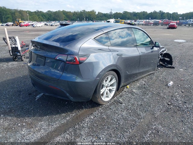 2021 TESLA MODEL Y 5YJYGDEE9MF242058 Photo 3