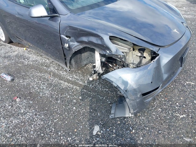 2021 TESLA MODEL Y 5YJYGDEE9MF242058 Photo 5