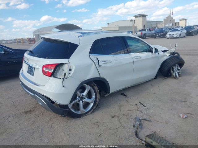 2018 MERCEDES-BENZ GLA 250 WDCTG4GB6JJ402411 Photo 3