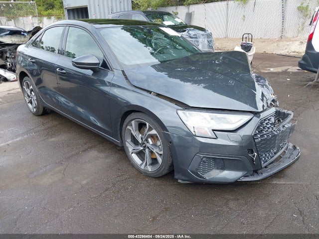 2022 AUDI A3 WAUGUDGY3NA016732 Photo 0