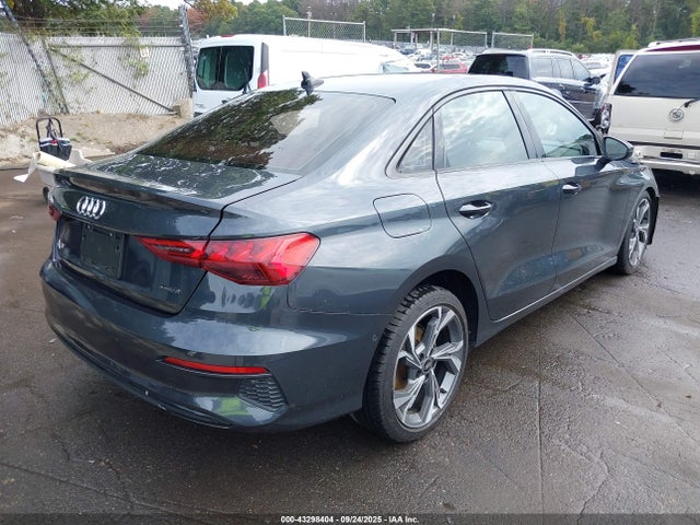 2022 AUDI A3 WAUGUDGY3NA016732 Photo 3