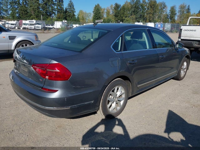 1VWAT7A39GC040676 Volkswagen 1.8t