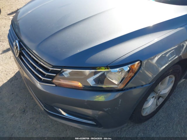 1VWAT7A39GC040676 Volkswagen 1.8t
