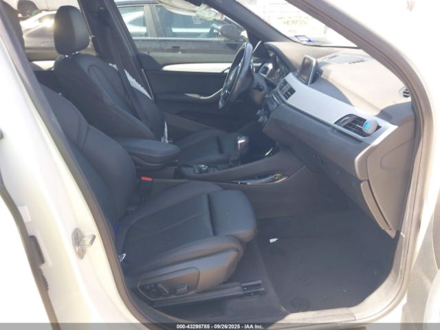 2018 BMW X1 WBXHU7C36J5H43021 Photo 4