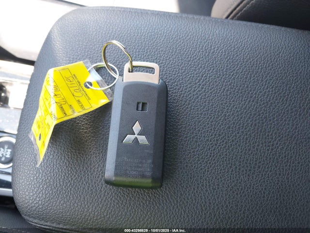 2017 MITSUBISHI OUTLANDER JA4AZ3A35HZ031458 Photo 10