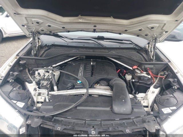 BMW X5 2014 5UXKR0C52E0H22665 Image 10