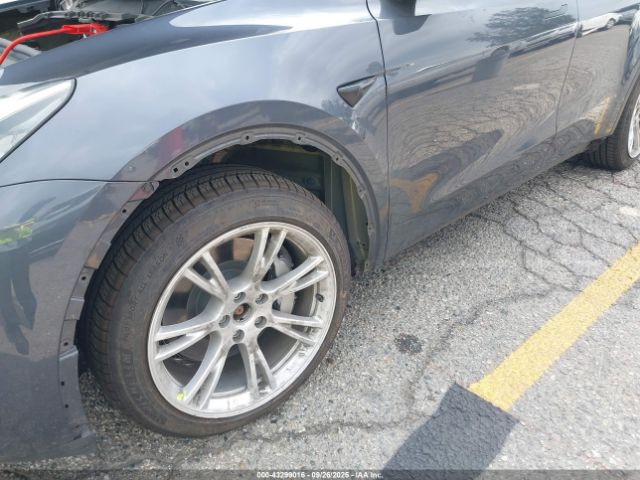 2023 TESLA MODEL Y 7SAYGDEE9PA114231 Photo 5