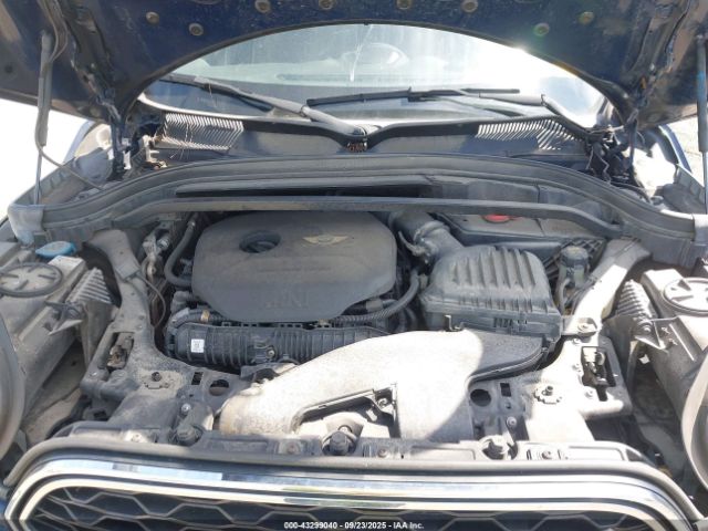 2017 MINI COUNTRYMAN WMZYT5C37H3D79699 Photo 9