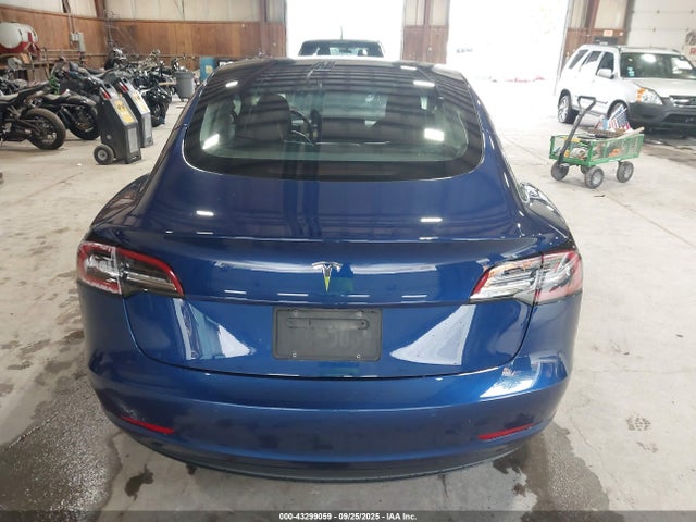 Tesla MODEL 3 2021 5YJ3E1EA4MF096115 Image 16