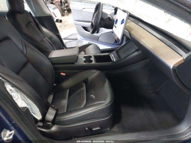 2021 TESLA MODEL 3 5YJ3E1EA4MF096115 Photo 4