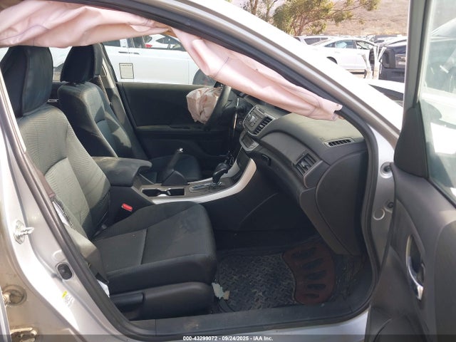 1HGCR2F32EA071641 Honda k24w1