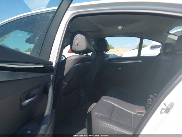 WBA5A5C57GG351946 BMW 2016