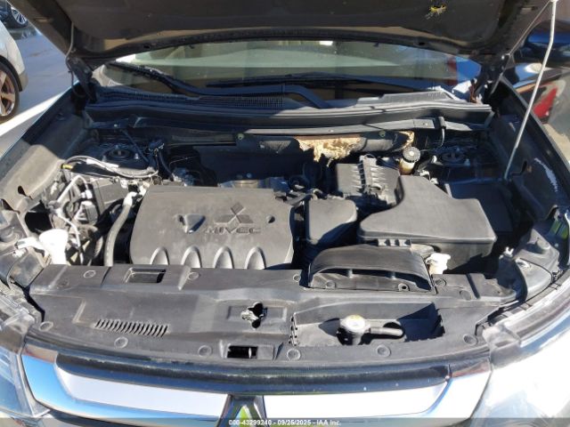 2018 MITSUBISHI OUTLANDER JA4AD3A3XJZ044159 Photo 9